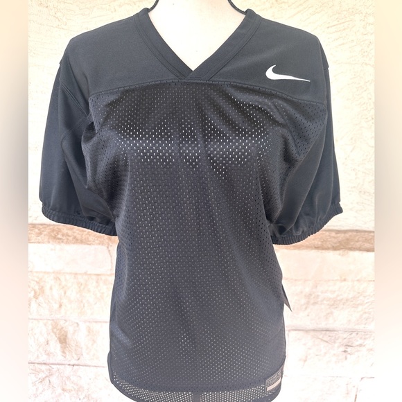 NWT Nike Youth Recruit Football Practice Jersey - Picture 1 of 7